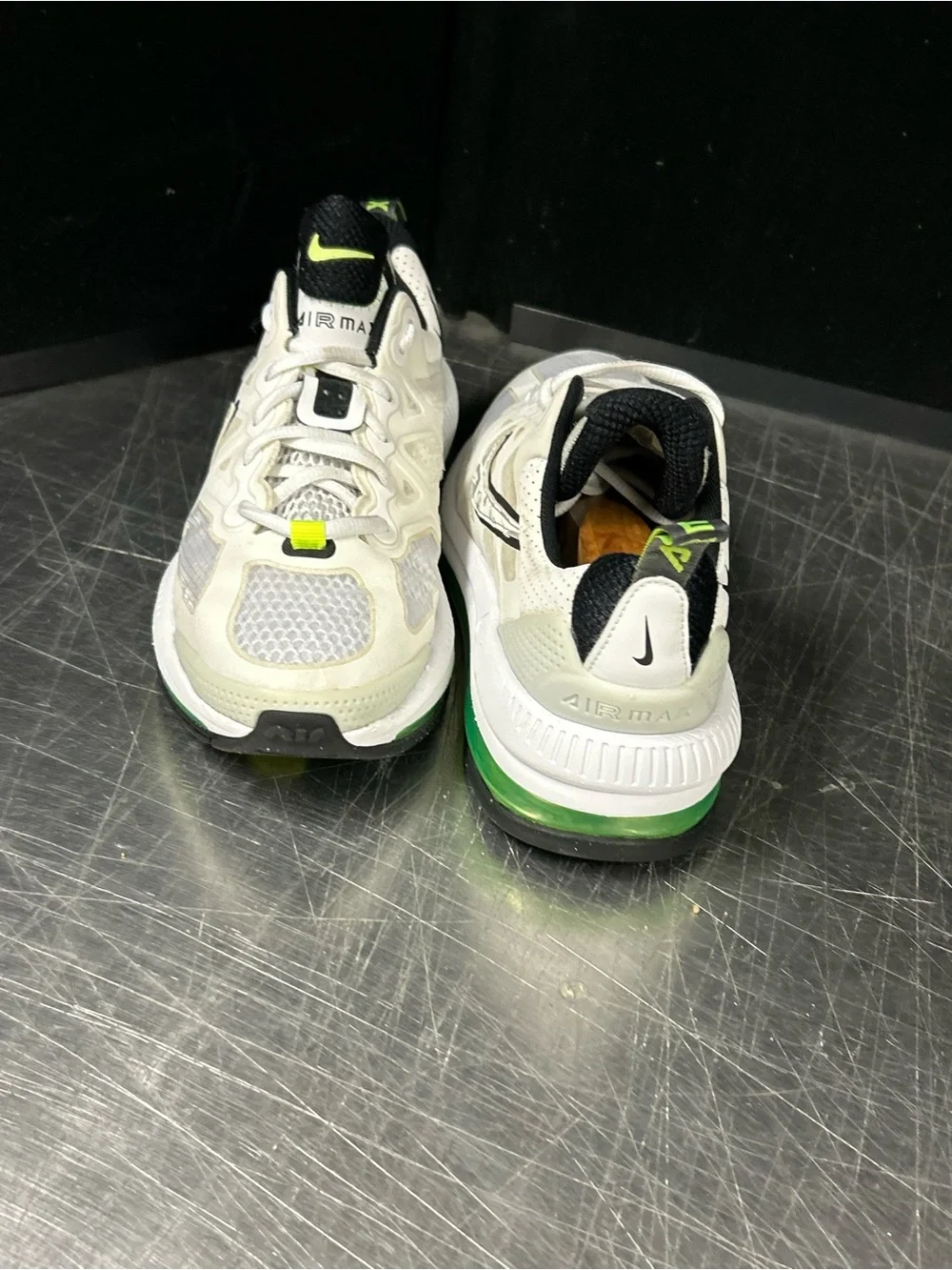 Nike Air Max Size 6.5 Youth